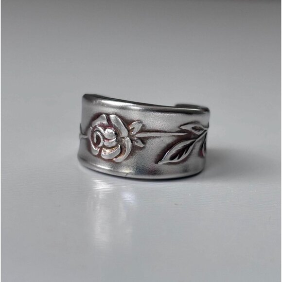 Handmade Rose Spoon Ring - Size 7 1/4 Floral Silverware Wrap Band Silver - Picture 3 of 6